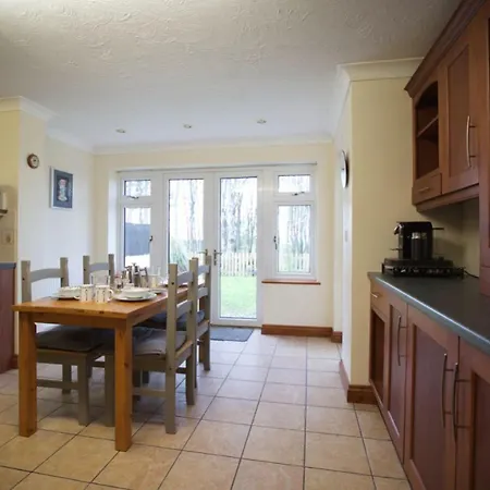 Woodlands, Little Carloggas, St Mawgan, Newquay, Cornwall, Tr8 4eq Дом отдыха Ньюки