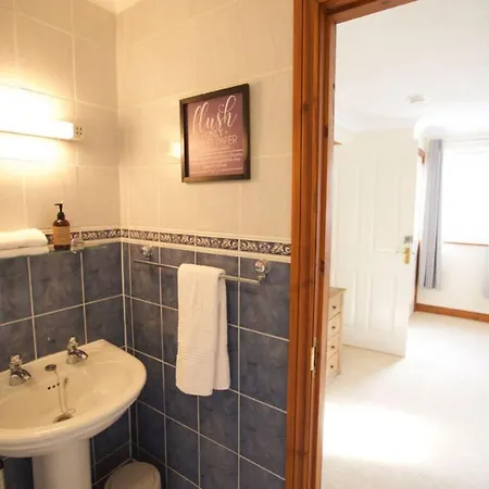 Woodlands, Little Carloggas, St Mawgan, Newquay, Cornwall, Tr8 4eq Дом отдыха Ньюки