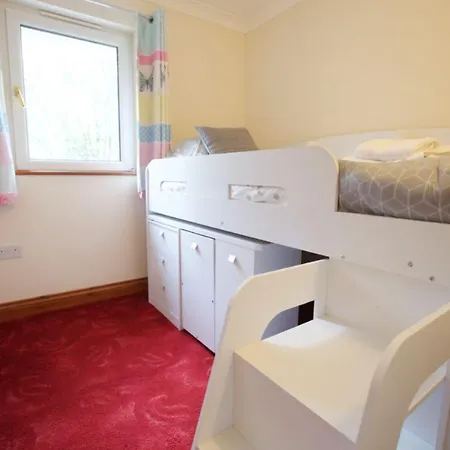 Woodlands, Little Carloggas, St Mawgan, Newquay, Cornwall, Tr8 4eq Дом отдыха *